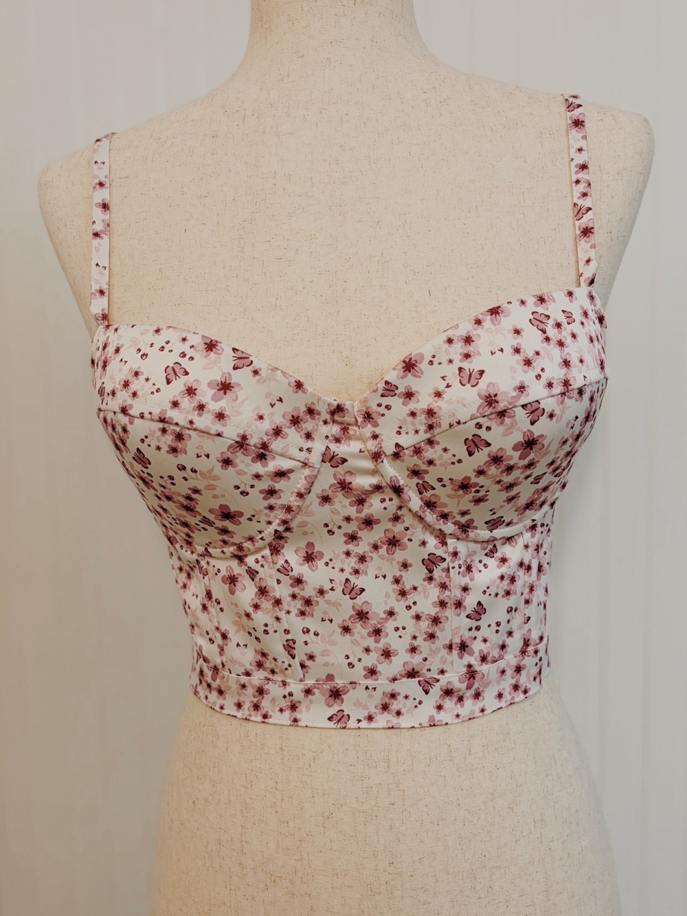 Rue21 White Floral Crop Top with Pink Print